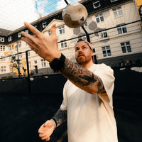 PÖHLEN. HEAVY TEE – ECRU