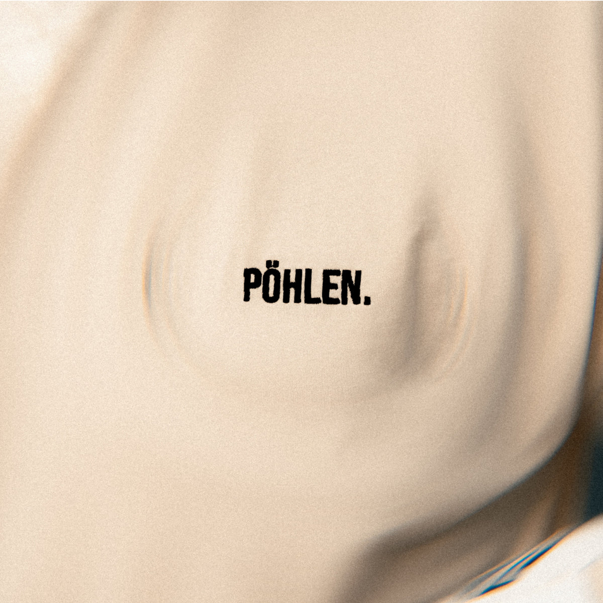 PÖHLEN. HEAVY TEE – ECRU